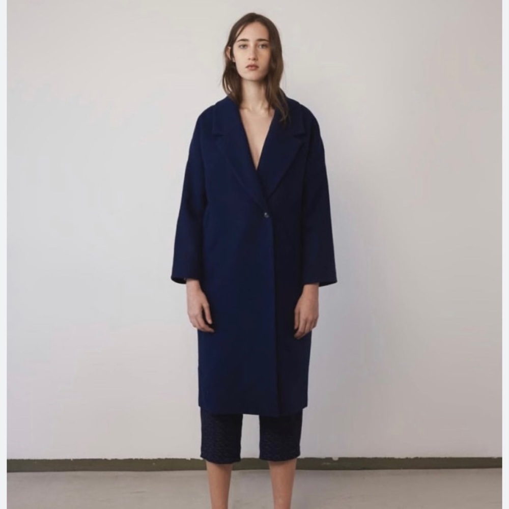 I FEEL - Women’s Coat -Navy. Size XL